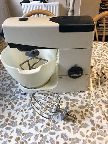 Vintage kenwood chef - kenwood, cream